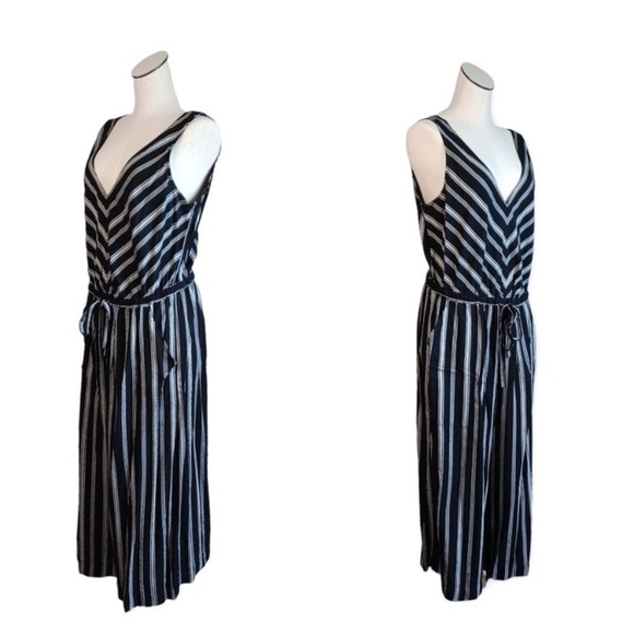 Gap Wide-Leg Crop Jumpsuit black white chevron stripe - Picture 1 of 8